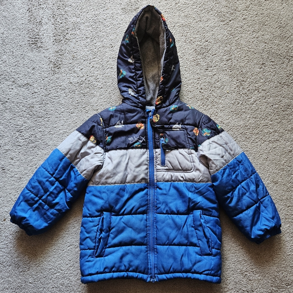 Boys blue Skechers winter jacket. Size 7y